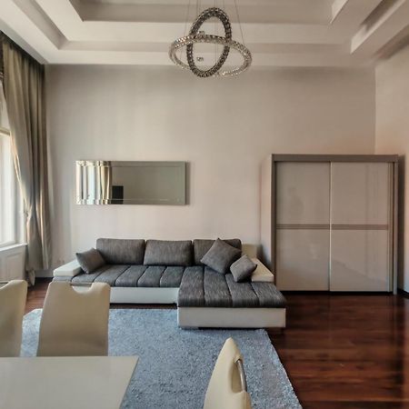 Basilika View Imperial Suite -Sas Street -Need Reservation For Free Parking Βουδαπέστη Εξωτερικό φωτογραφία