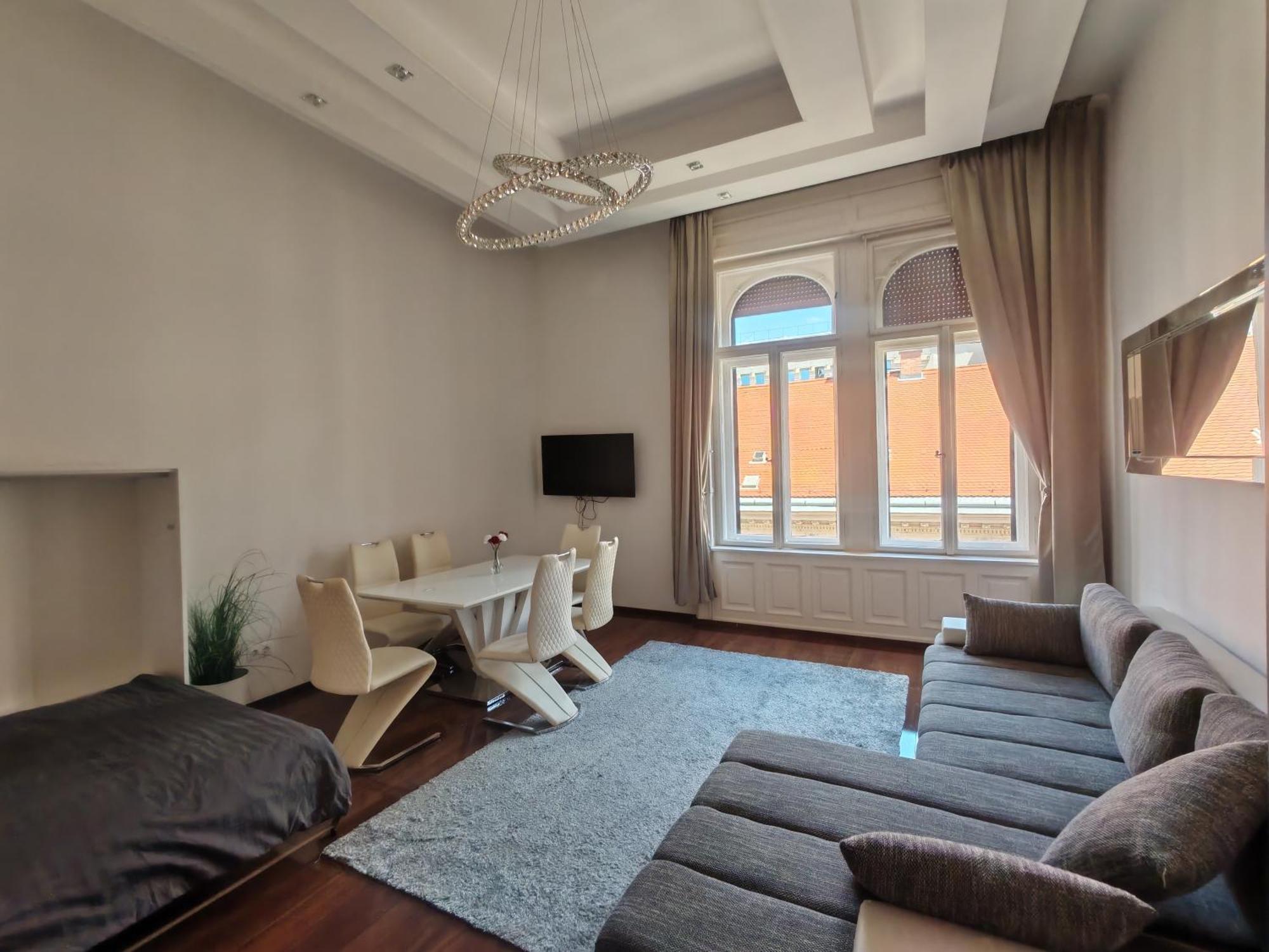 Basilika View Imperial Suite -Sas Street -Need Reservation For Free Parking Βουδαπέστη Εξωτερικό φωτογραφία