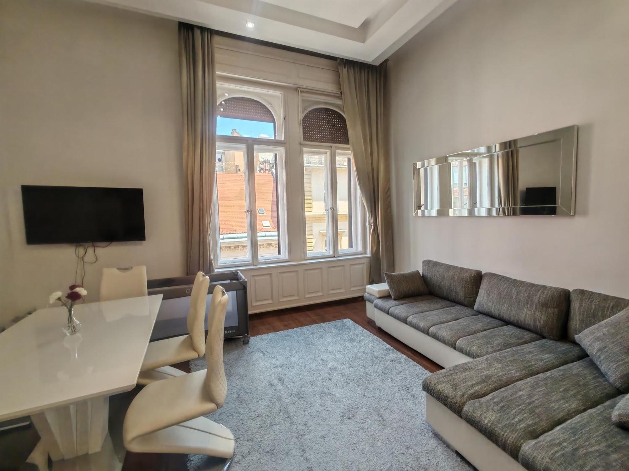 Basilika View Imperial Suite -Sas Street -Need Reservation For Free Parking Βουδαπέστη Εξωτερικό φωτογραφία