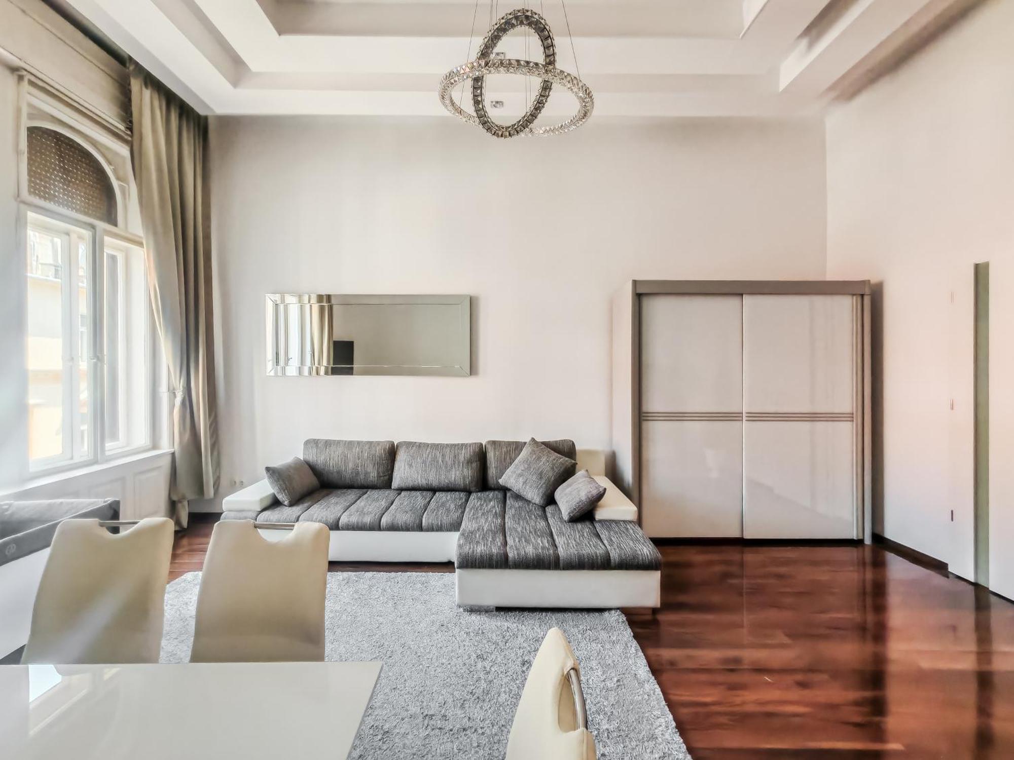 Basilika View Imperial Suite -Sas Street -Need Reservation For Free Parking Βουδαπέστη Εξωτερικό φωτογραφία